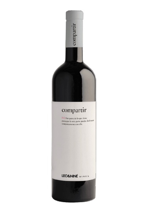 Compartir Joven wine bottle from Leo&Nine with a white label